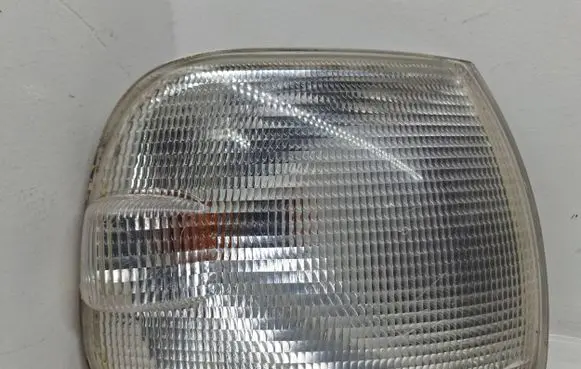 Volkswagen Transporter - Caravelle T4 Front indicator light 185541B