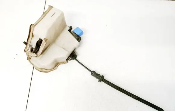 Skoda Octavia Mk2 (1Z) Front door lock