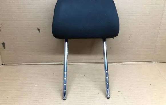 Volkswagen Caddy Rear seat headrest