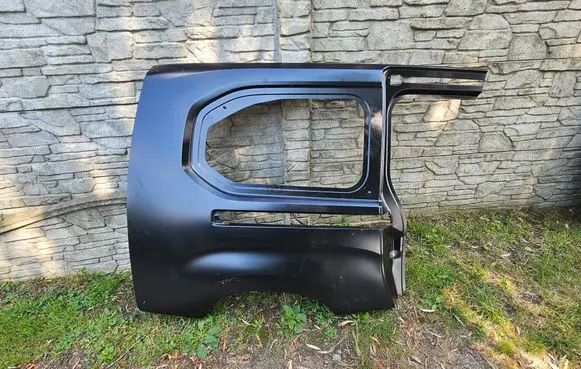 Citroen Berlingo Rear arch 9827669780