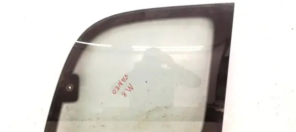 Mercedes-Benz Vaneo W414 Rear side window 43R00022 DOT32M44AS2