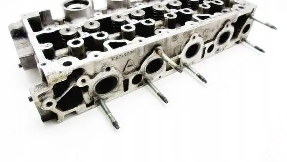 Peugeot 307 Engine head MS9643477110