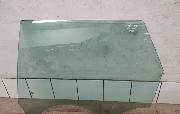 Volvo V50 Rear door window glass