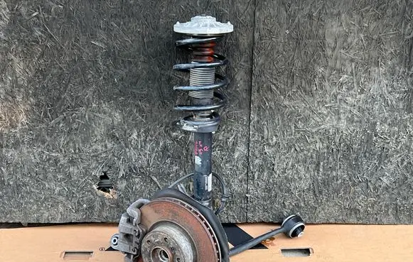 BMW X3 F25 Front wheel hub spindle knuckle