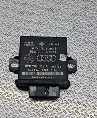 Audi A3 S3 8P Light module LCM 8P0907357A 5LA00837921
