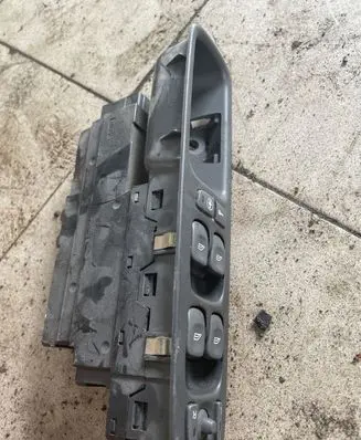 Volvo S80 Electric window control switch