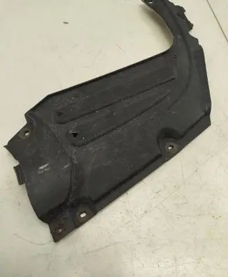 BMW X7 G07 Rear underbody cover/under tray 7476006