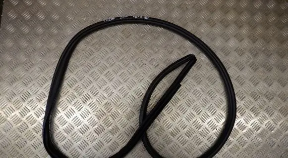Toyota Yaris XP210 Rear door rubber seal (on body) 62332K0010