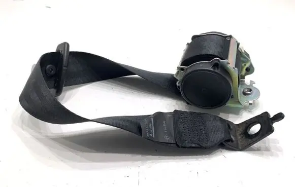 Renault Clio IV Rear seatbelt 