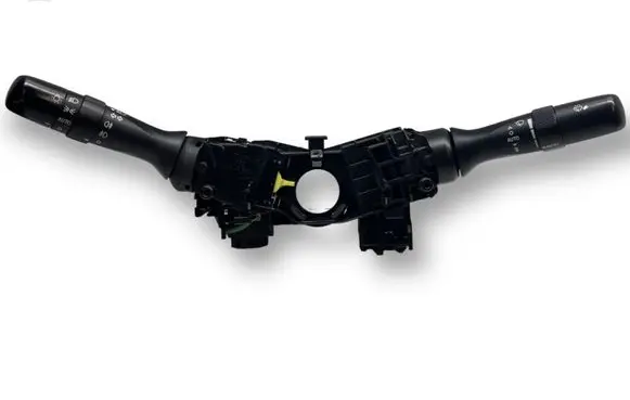 Toyota Avensis T270 Wiper turn signal indicator stalk/switch 17F144 173832