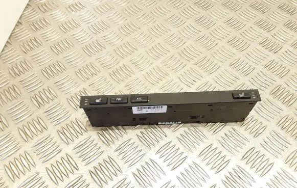 BMW 5 E39 Seat heating switch 61318373715 03742023