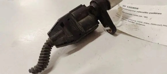 Toyota Avensis T250 Camshaft position sensor 8282120410