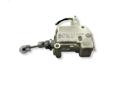 Skoda Octavia Mk1 (1U) Central locking motor 3B0959781B 754611 153723X