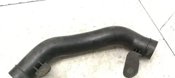 Ford Mondeo Mk III Air intake duct part 1S719A675FE