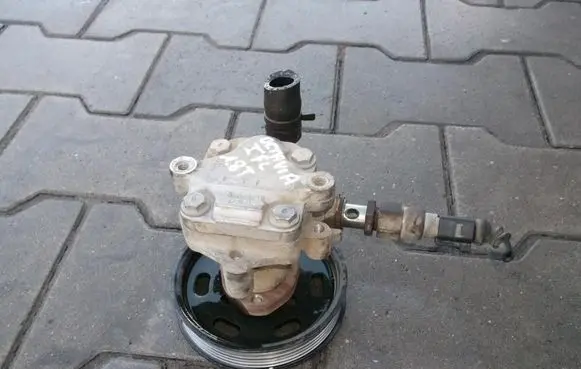 Skoda Octavia Mk1 (1U) Power steering pump