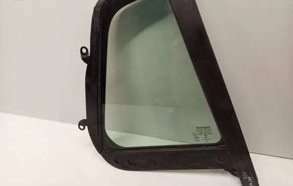 Volvo V60 Rear vent window glass 43R001565