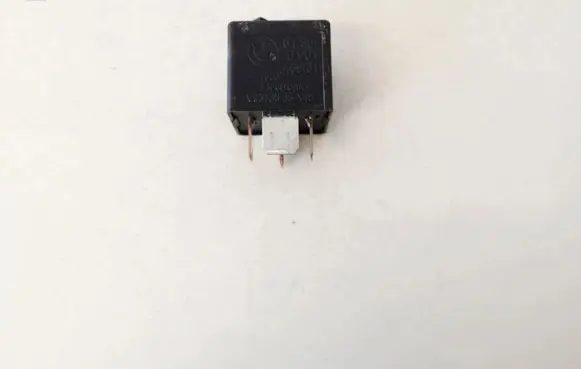 BMW 5 GT F07 Other relay 61366901469 v23136-j6-x48