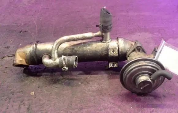Ford Mondeo Mk III EGR valve 1S7Q9D475AE