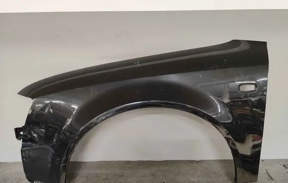 Audi A4 S4 B6 8E 8H Fender 8E821105B