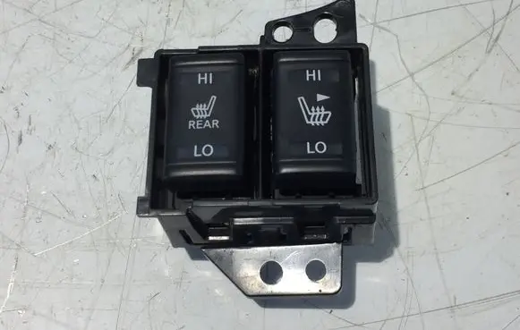Nissan X-Trail T32 Seat heating switch 969396FV4A