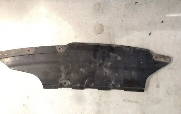 BMW 5 GT F07 Rear bumper underbody cover/under tray 7906845
