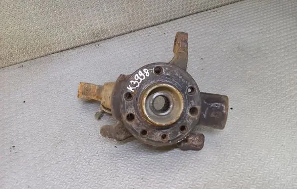 Opel Astra H Front wheel hub spindle knuckle