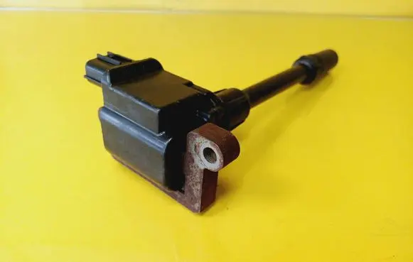 Mitsubishi Galant High voltage ignition coil H6T12671