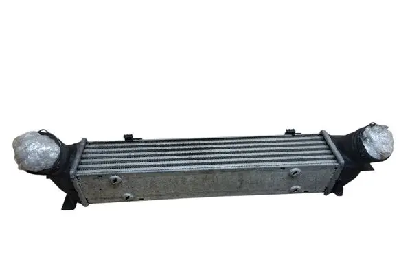 BMW 3 E90 E91 Intercooler radiator 3093796