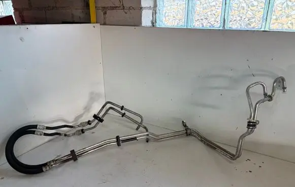 Dodge RAM 1500 DS Gearbox oil cooler pipe/hose 