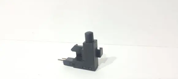 Volkswagen Golf IV Bonnet alarm switch sensor 1J0947561