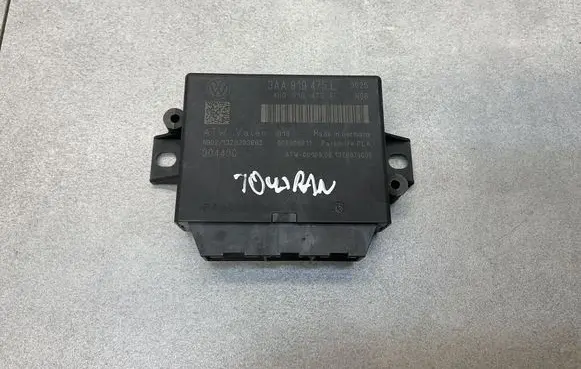 Volkswagen Touran II Parking PDC control unit/module 3AA919475L