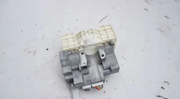 Mazda 3 III Active stabilizer control/valve assembly K7400AZ9ID