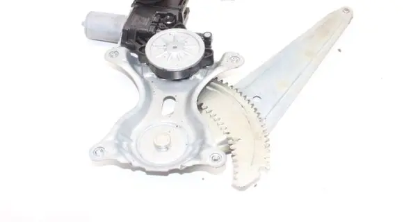 Toyota Prius (XW50) Rear window lifting mechanism without motor 8572047150