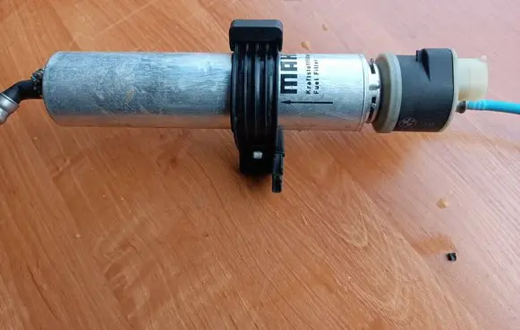 BMW X5 F15 Fuel filter heater 8572519