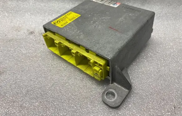 Mazda 6 Airbag control unit/module G31A57K30B 6105F3325551