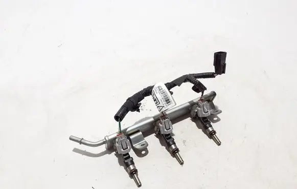 Dacia Sandero III Fuel main line pipe 175204033R
