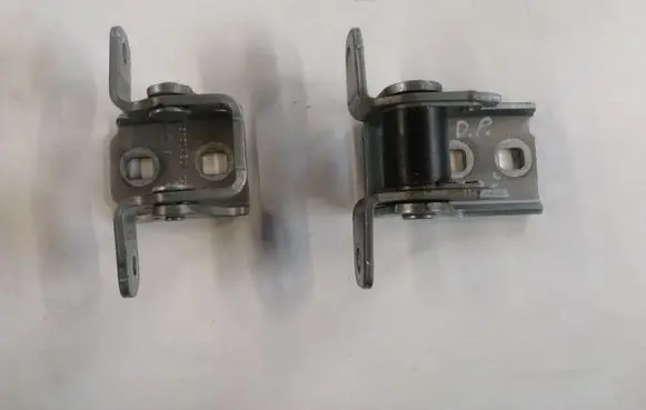 Opel Meriva B Front door hinge set 203GQD4E 223GPD4E