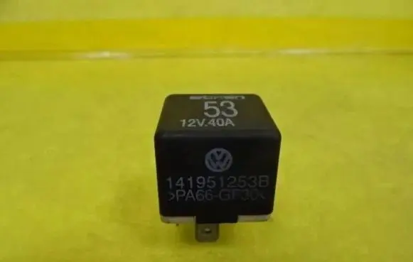 Volkswagen PASSAT B5.5 Other relay 141951253B