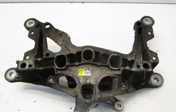 Audi A4 S4 B9 Gearbox mounting bracket 8W0399262AD