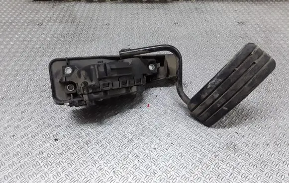 Renault Espace - Grand espace IV Accelerator throttle pedal 8200007513