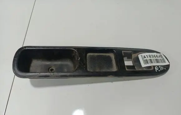 Peugeot 307 Front door window switch trim 532625