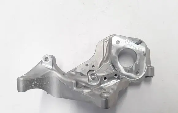 Volvo S90, V90 Fuel pump bracket 31480996