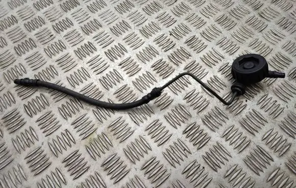 Volkswagen Golf VII Clutch pipe/line 