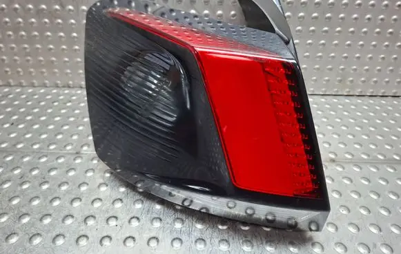 Peugeot 3008 II Rear/tail lights S26282637 9810477180