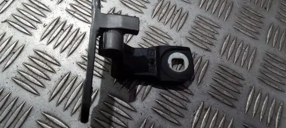 Opel Signum Rear door lower hinge