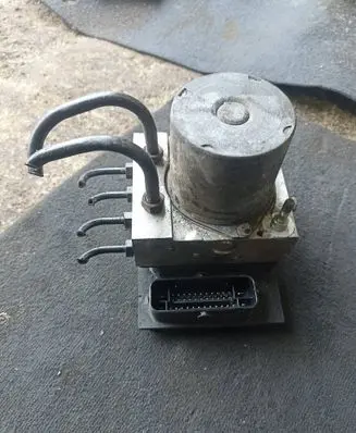 Audi A6 S6 C6 4F ABS Pump 4F0910517D 4F0614517