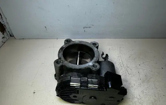 Mercedes-Benz CLS C219 Throttle valve A6420900070 0281002678 6420900070