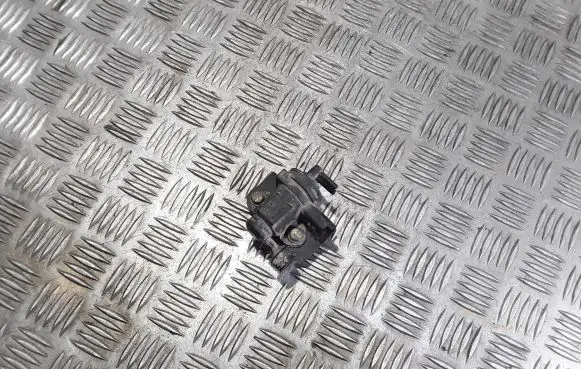Peugeot 607 Turbo solenoid valve 3024363