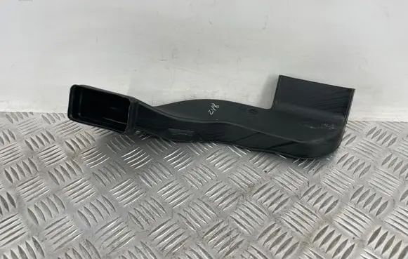 Mercedes-Benz GL X166 Cabin air duct channel A1668311646