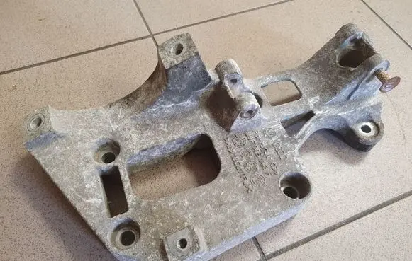 Generator/alternator bracket